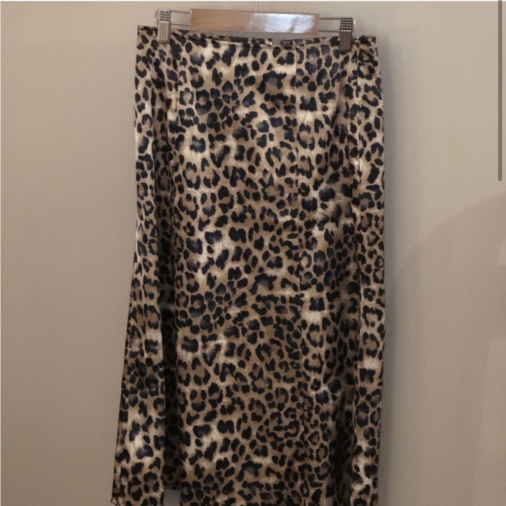 Leopard satin skirt - Picture 4 of 4